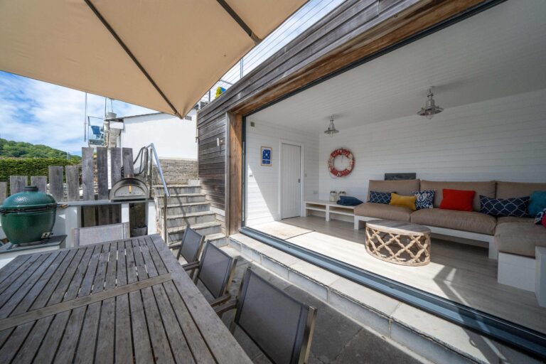 Boathouse and Kitchen(11)-min